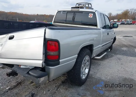 2001 Dodge Ram 1500 St из США, поврежденный, VIN 3B7HC13Y41G763685